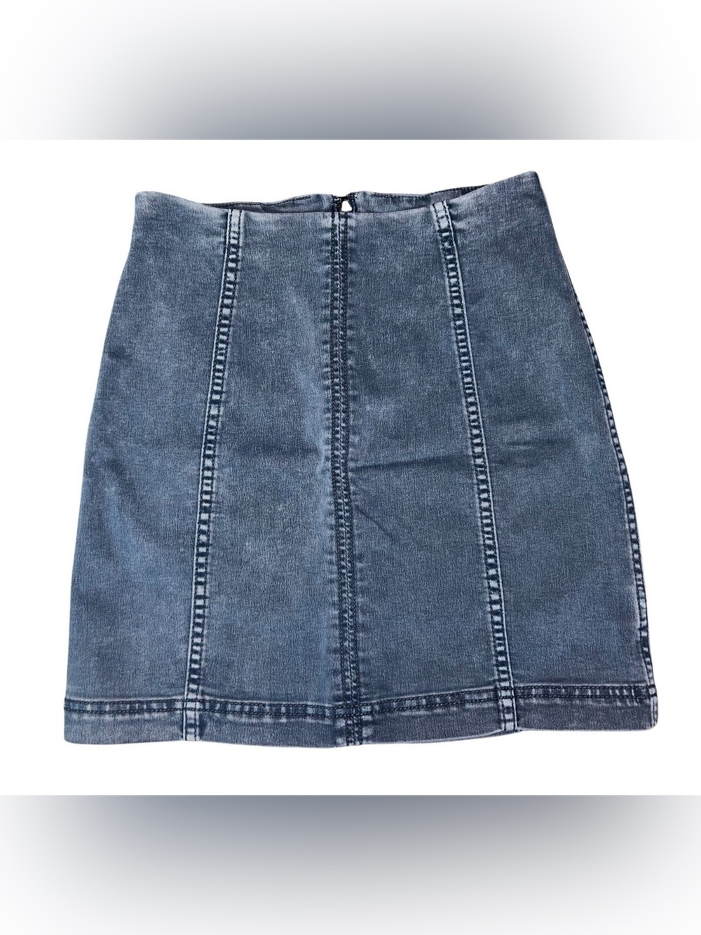 Free People Size 2 Mini Skirt Denim Modern Femme Medium Blue Wash Stretch